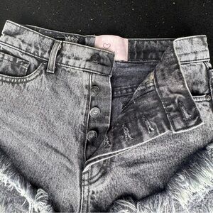 Short REVICE Charcoal Frayed High Waist Shorts